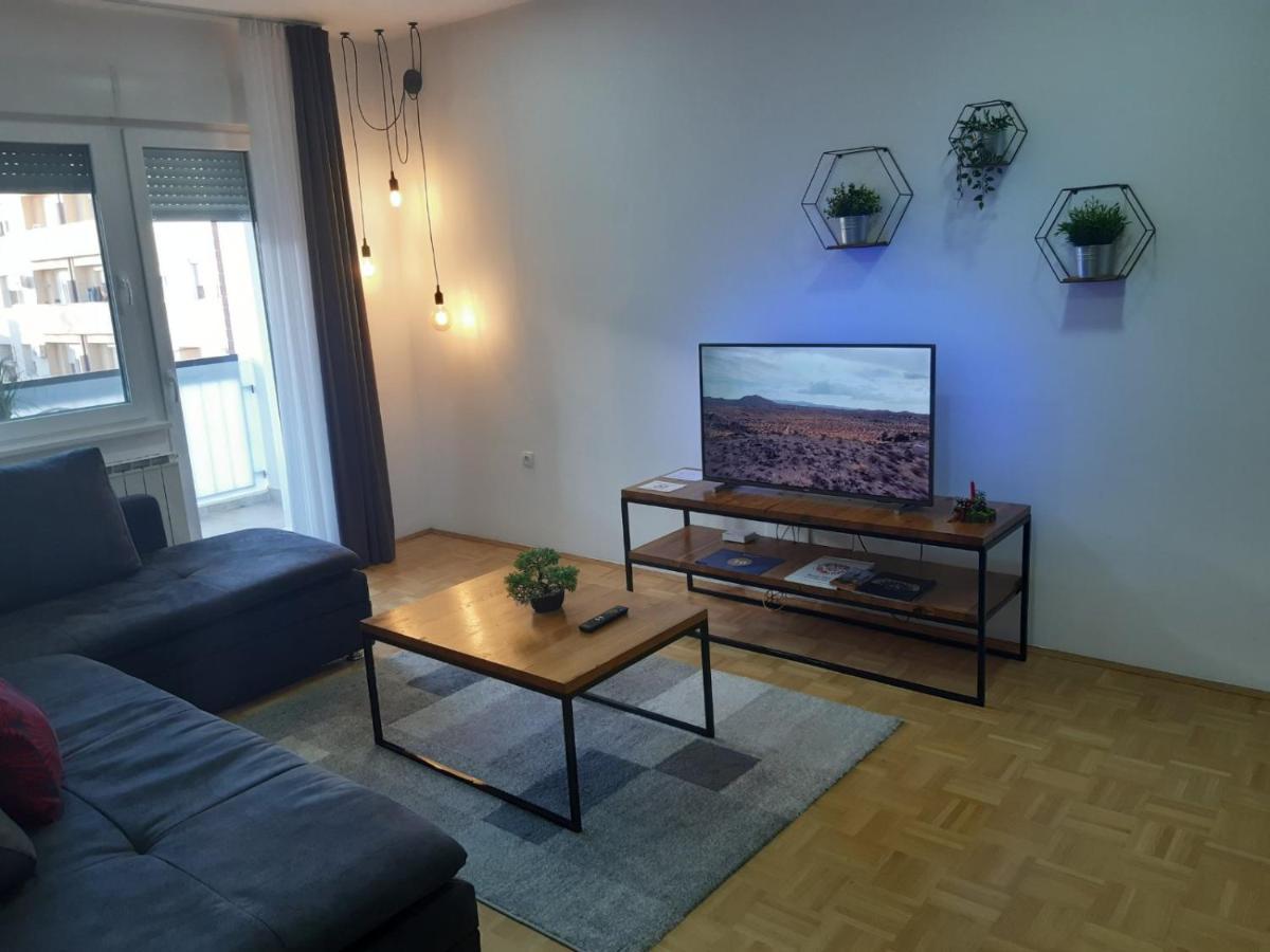 For5 Lejlighed Ðakovo Eksteriør billede